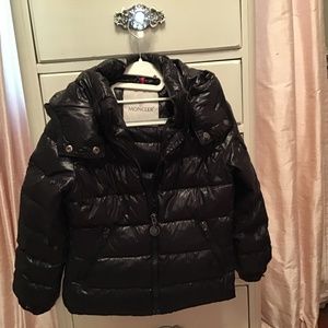 Moncler 4Y unisex coat well worn